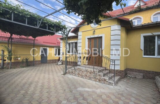 Spre vînzare casă cu 2 nivele sector Ghidro