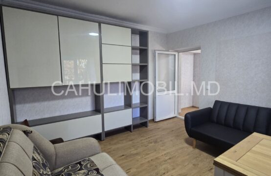 Сдается пол &#8212; дома в Центре